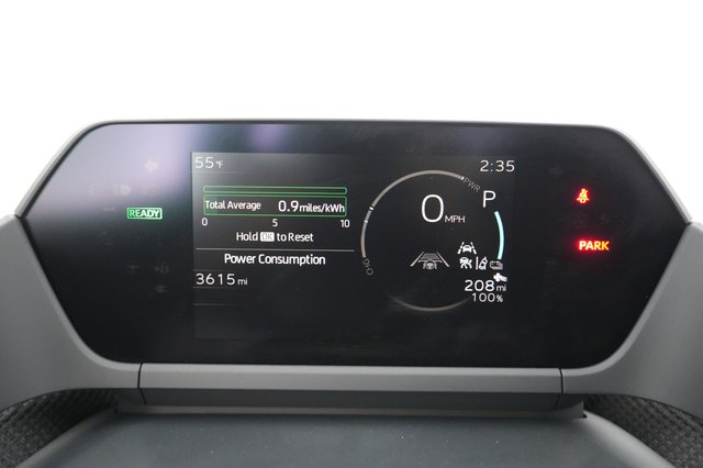2024 Toyota bZ4X — photo 5 of 21