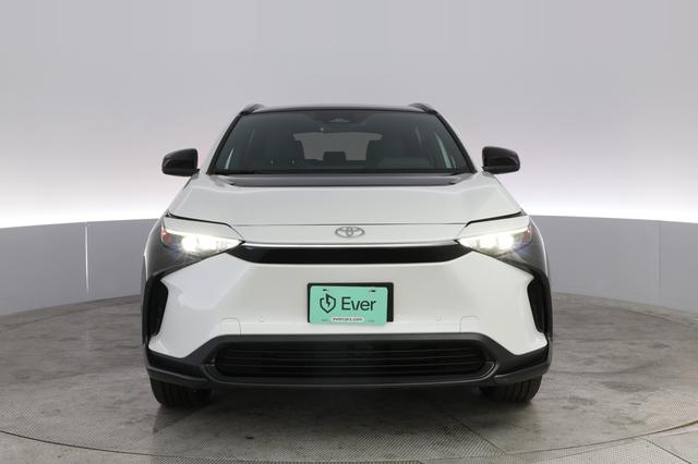 2024 Toyota bZ4X — photo 9 of 21