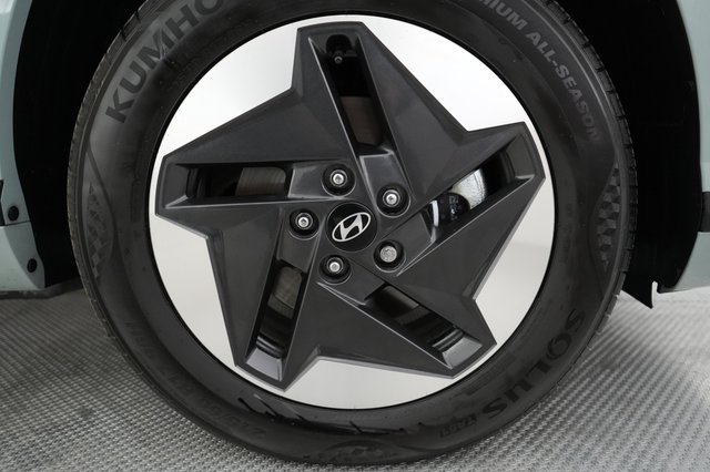 2024 Hyundai Kona Electric — photo 15 of 21