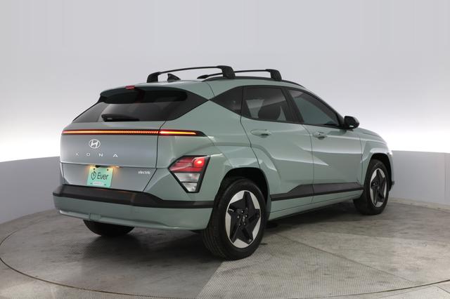 2024 Hyundai Kona Electric — photo 2 of 21