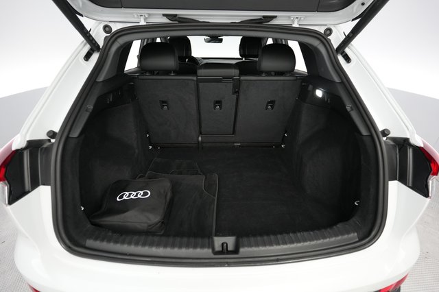 2024 Audi Q4 e-tron — photo 6 of 20