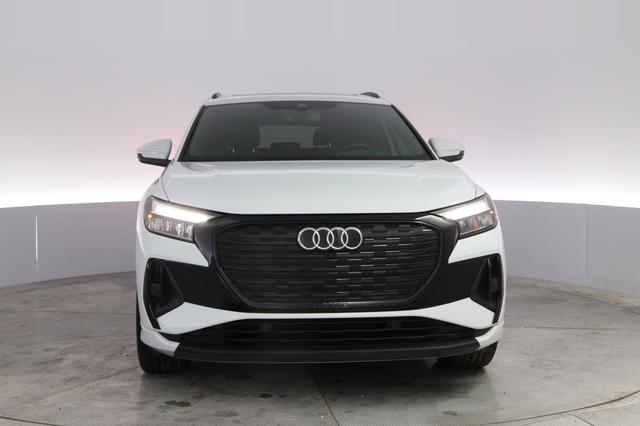 2024 Audi Q4 e-tron — photo 9 of 20