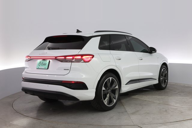 2024 Audi Q4 e-tron — photo 2 of 20