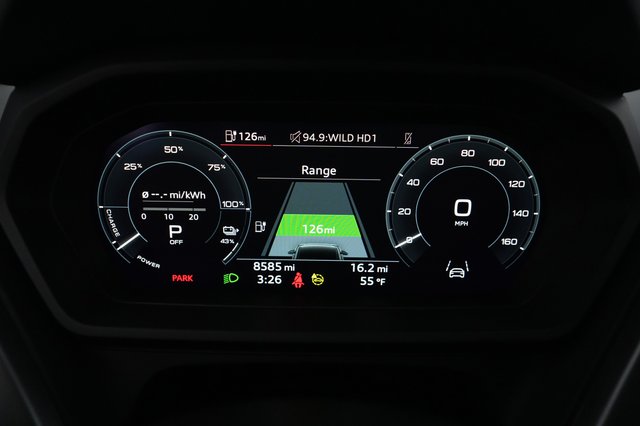 2024 Audi Q4 e-tron — photo 5 of 20