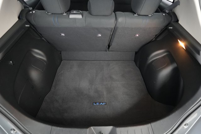 2024 Nissan LEAF — photo 6 of 20
