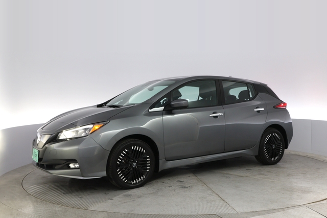 2024 Nissan LEAF