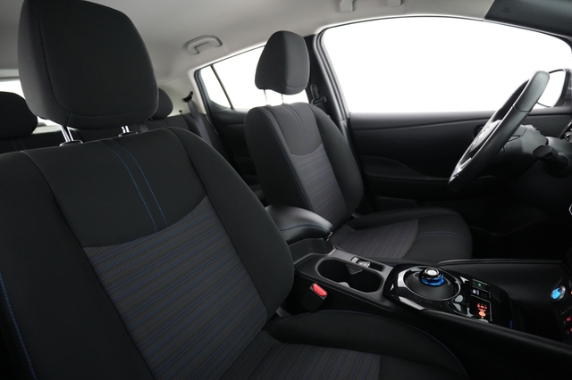 2024 Nissan LEAF