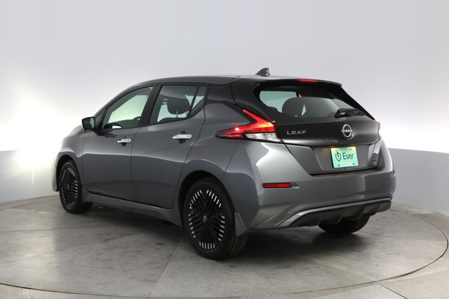 2024 Nissan LEAF
