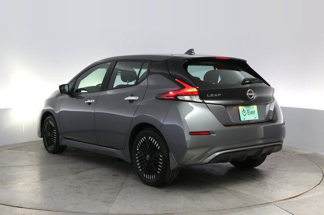 2024 Nissan LEAF — photo 13 of 20