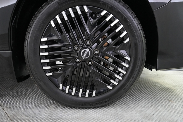 2024 Nissan LEAF