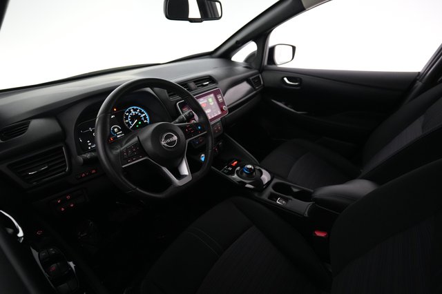 2024 Nissan LEAF — photo 3 of 20