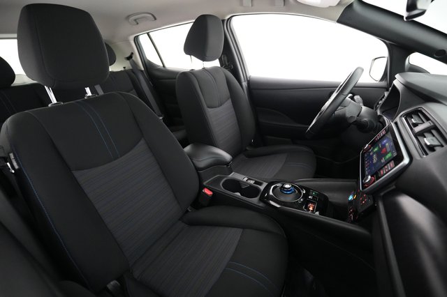 2024 Nissan LEAF — photo 19 of 20