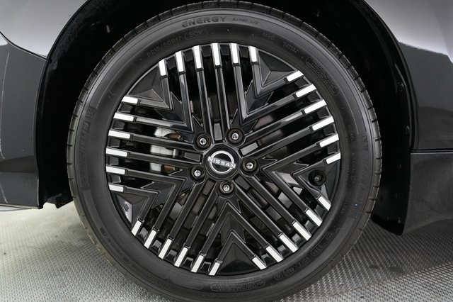 2024 Nissan LEAF — photo 15 of 20