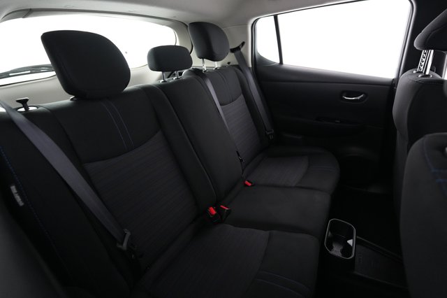 2024 Nissan LEAF — photo 4 of 20