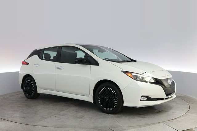 2025 Nissan LEAF — photo 11 of 20