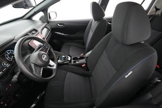 2025 Nissan LEAF — photo 3 of 20