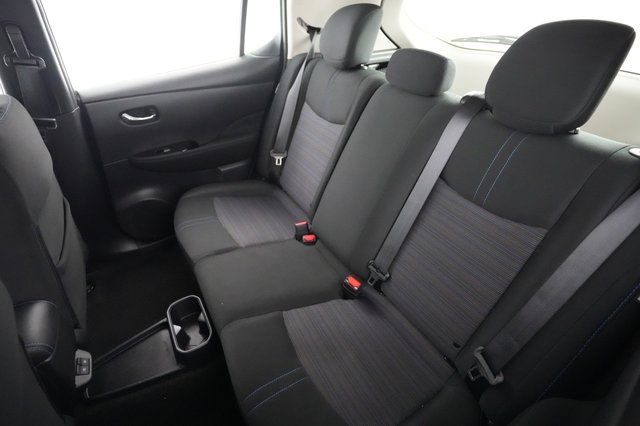 2025 Nissan LEAF — photo 19 of 20