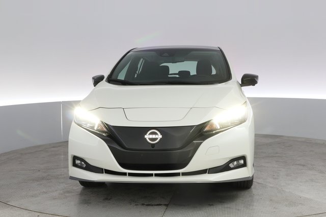 2025 Nissan LEAF — photo 9 of 20