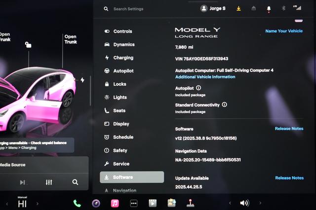 2025 Tesla Model Y — photo 5 of 21