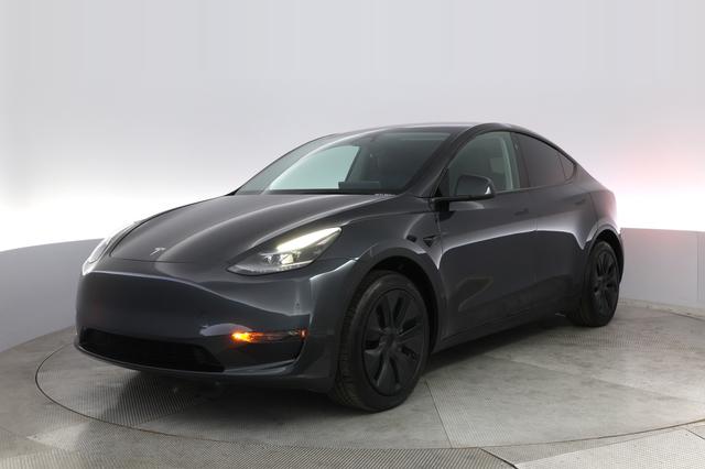 2025 Tesla Model Y — VIN 7SAYGDEDXSF312979