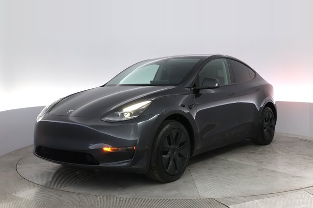 2025 Tesla Model Y — VIN 7SAYGDEDXSF312979