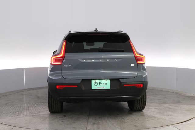 2023 Volvo XC40 Recharge — photo 12 of 20