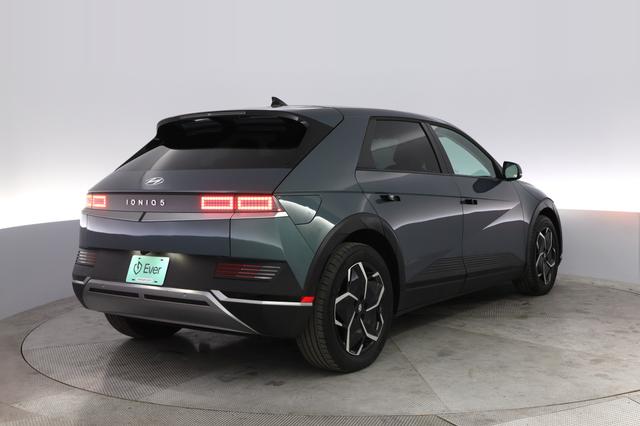 2024 Hyundai IONIQ 5 — photo 2 of 20