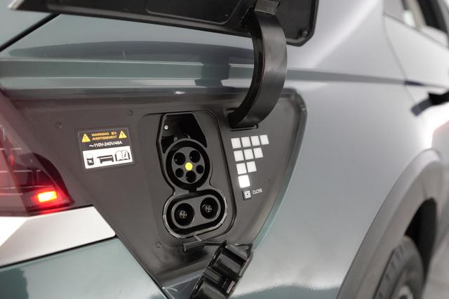 2024 Hyundai IONIQ 5 — photo 8 of 20