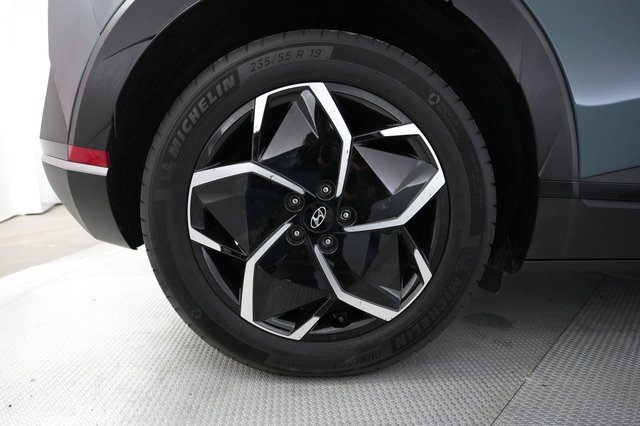 2024 Hyundai IONIQ 5 — photo 16 of 20