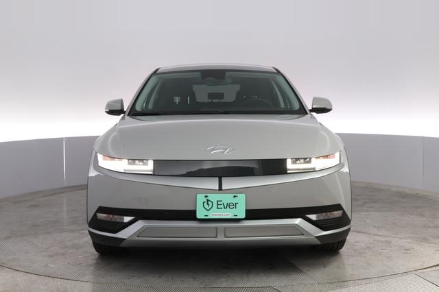 2024 Hyundai IONIQ 5 — photo 9 of 20