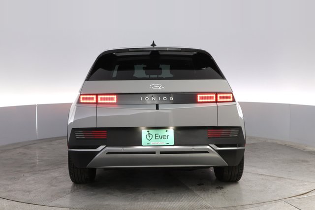 2024 Hyundai IONIQ 5 — photo 12 of 20