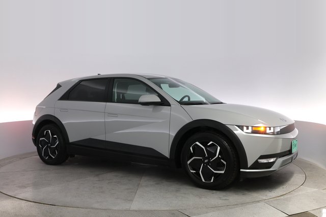 2024 Hyundai IONIQ 5 — photo 11 of 20
