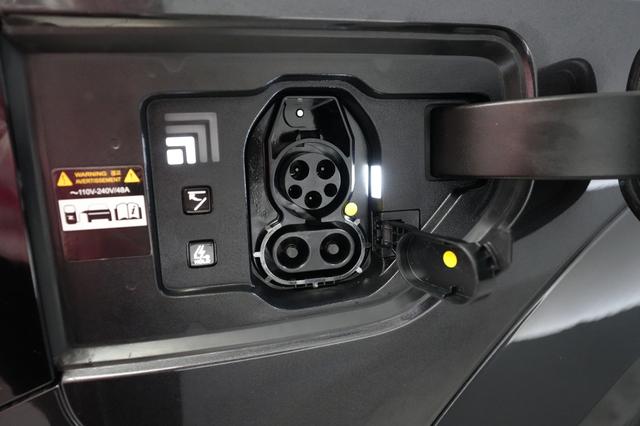 2024 Kia EV9 — photo 8 of 22