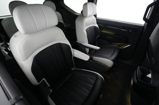 2024 Kia EV9 — photo 4 of 22