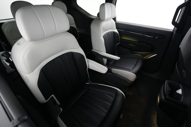 2024 Kia EV9 — photo 4 of 22