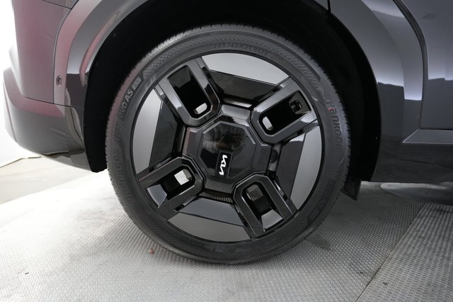 2024 Kia EV9 — photo 15 of 22
