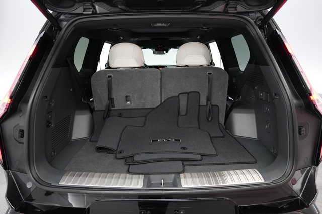 2024 Kia EV9 — photo 6 of 22