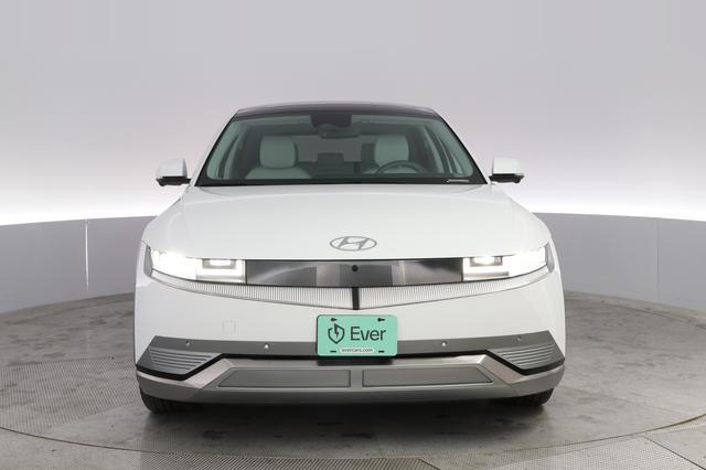 2024 Hyundai IONIQ 5 — photo 9 of 23