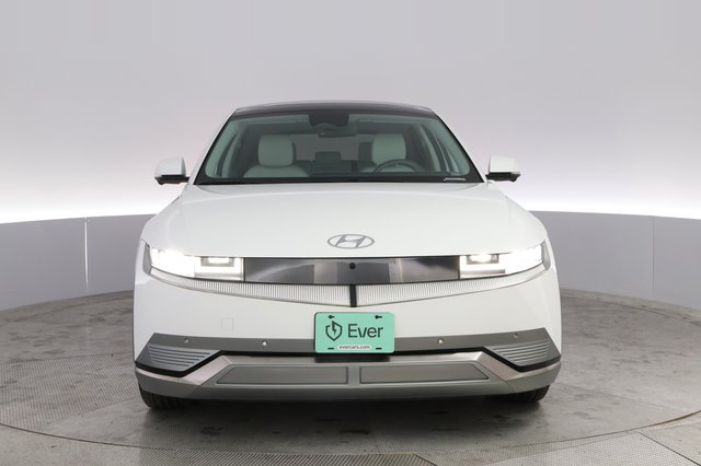 2024 Hyundai IONIQ 5 — photo 9 of 23