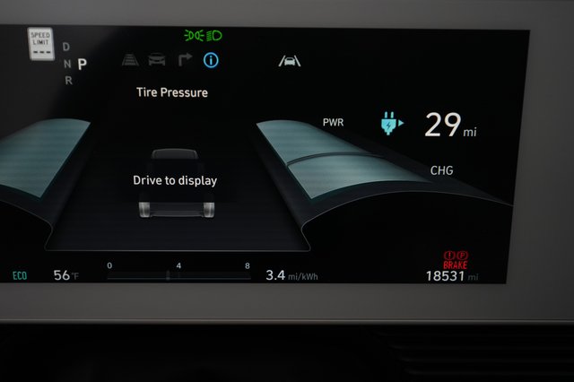 2024 Hyundai IONIQ 5 — photo 5 of 20