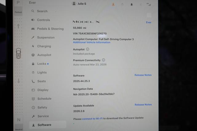 2022 Tesla Model X — photo 5 of 22