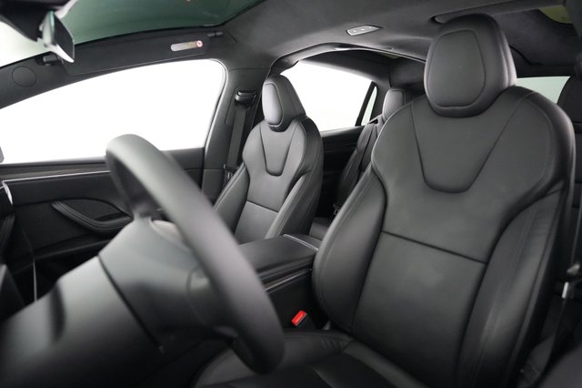 2022 Tesla Model X — photo 3 of 22
