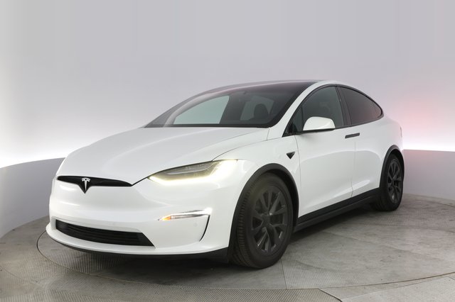 2022 Tesla Model X — VIN 7SAXCBE56NF336270
