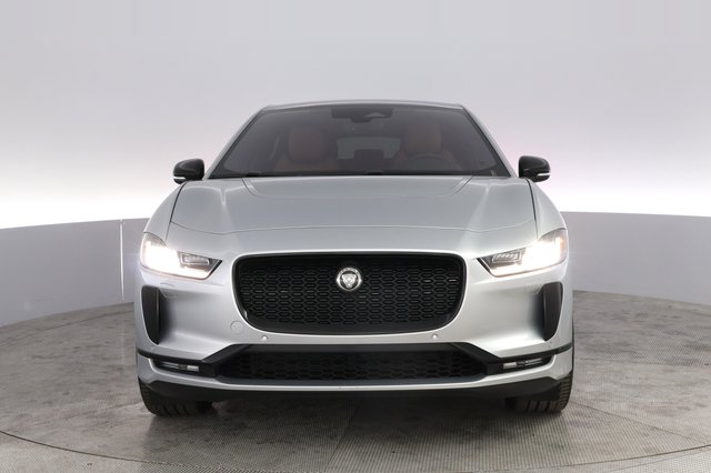2022 Jaguar I-Pace — photo 9 of 24