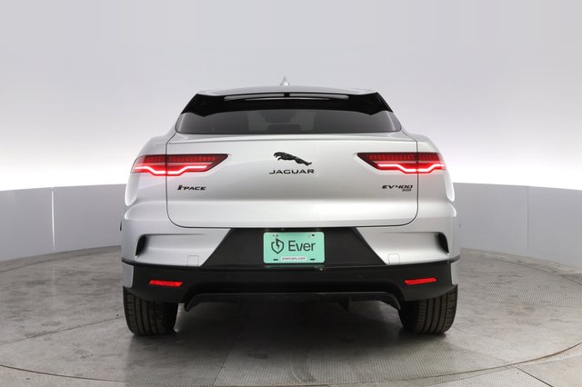 2022 Jaguar I-Pace — photo 12 of 24