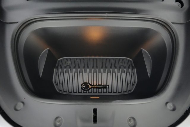 2022 Tesla Model Y — photo 20 of 21