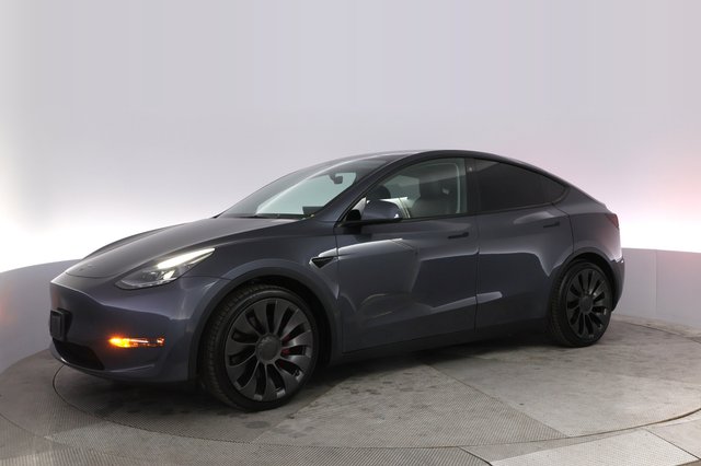 2022 Tesla Model Y — photo 14 of 21