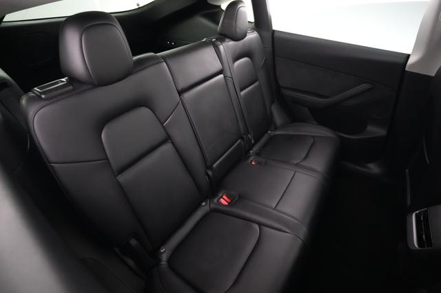 2022 Tesla Model Y — photo 4 of 21