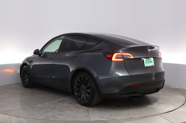 2022 Tesla Model Y — photo 13 of 21