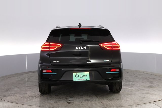 2022 Kia Niro EV — photo 12 of 21